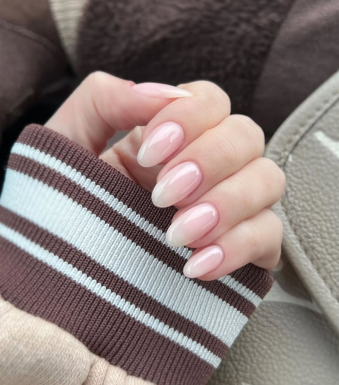 Are UV Lamps Bad For Your Nails: Here’s What The Science Says - The Modems